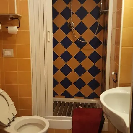 Monti's Holiday Appartement *